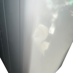 【ジ0721-29】 Hisense (ハイセンス) 2023年製 5.5kg 全自動洗濯機 HW-K55E 凹みあり 通電動作確認済みの画像