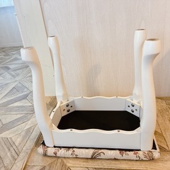 アンティーク調 猫脚スツールの画像