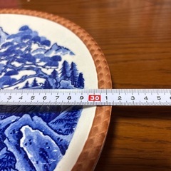 【中古美品】①青絵大皿 山と川 直径約31.5cmの画像