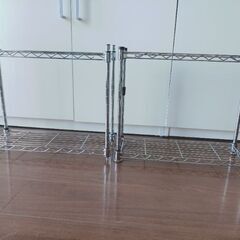 小さめのラックの画像