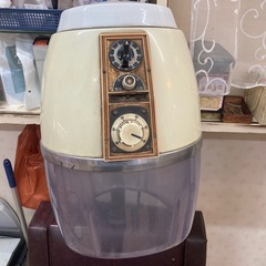 業務用椅子付きドライヤーその他美容室備品の画像