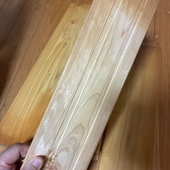 檜の床板の端切の画像