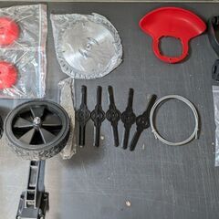 再3【専用バッテリー２個+専用充電器】 草刈り機 芝刈り機 電動式草刈り機 マキタ 純正バッテリー対応の画像