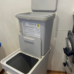 IKEAゴミ箱セットの画像