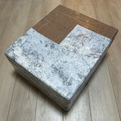 【無料でお譲りします】DIYでおしゃれに変身！木目＆大理石調の発泡スチロールボックスの画像