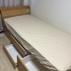 ニトリ　シングルチェストベッド　マットレスの画像