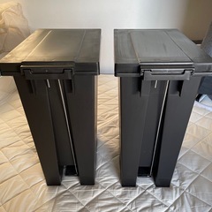 ニトリ　蓋付きゴミ箱　2個の画像