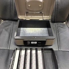 ミニ金庫　鍵なしの画像