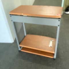 ジャンク パソコンデスク 卓上用の画像