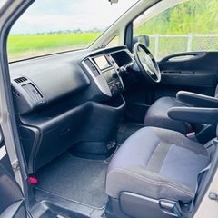 日産セレナ　車検あり 4WDの画像