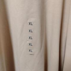 新品ユニクロロングTシャツの画像
