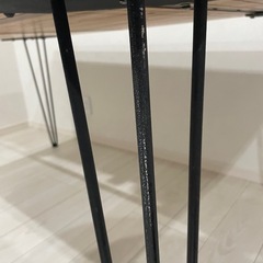 ダイニングテーブルの画像