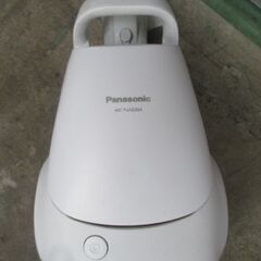 Q224　パナソニック　紙パック式　掃除機　MC-PJAE20A-Wの画像