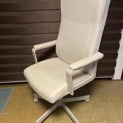【IKEA】デスクチェアの画像