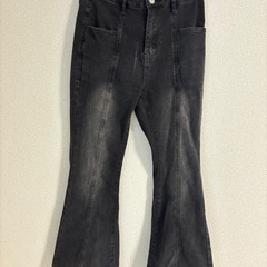 Dazy ブラックデニム フレアパンツの画像