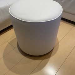 カウチソファー　合皮　ホワイト　オットマン付き　　の画像