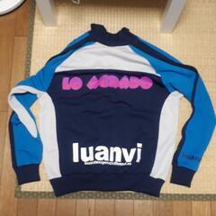 luanvi　スポーツウェア上のみの画像