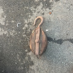 古い滑車の画像