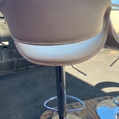 チェア椅子2脚の画像
