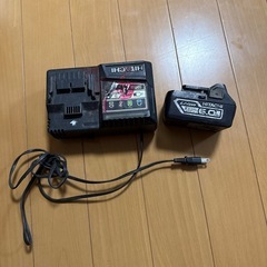 早期取引でしたら500円引　日立　HITACHI 18V バッテリー&充電器　動作確認済の画像