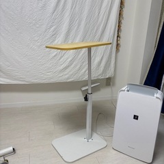 サイドテーブルの画像