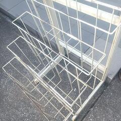 鉄製棚の画像