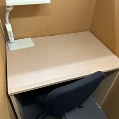 机、デスク、椅子、チェアをお売りします。の画像