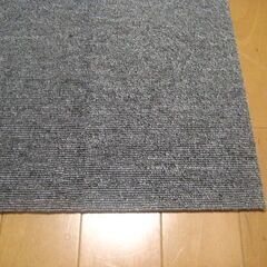 日本製タイルカーペット１枚１４０円＜５１５３＞・在庫２８枚・訳あり品・未使用品の画像