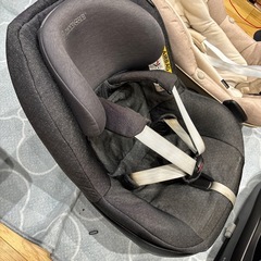 【お話中】Maxi-Cosi 新生児〜4歳まで使えるチャイルドシートセットの画像