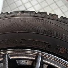 175 70 R14 ほぼ新品のスノータイヤとホイールの画像