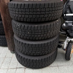 175 70 R14 ほぼ新品のスノータイヤとホイールの画像