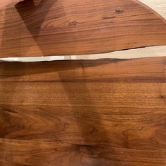 【割れ有ジャンク】無垢材 丸リビングテーブル ウォールナット 90cm サークルテーブル 円卓 座卓の画像