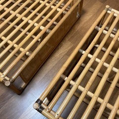 木製ラタン・シングルベッドの画像