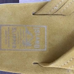 スエードサンダルの画像