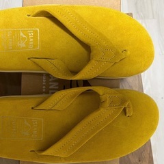 スエードサンダルの画像