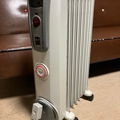 デロンギ　オイルヒーター H770812EFSの画像