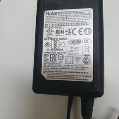 Roland ACアダプター PSB-1U 9V 2A 18Wの画像