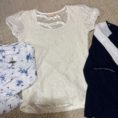 ①夏物レディーストップスまとめ売りの画像