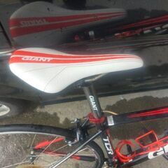 GIANT　クロスバイク　ALUXX　SL　６０００　SERIES　BUTTED　TUBING　ロードバイクの画像