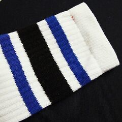 (3955) SkaterSocks (スケーターソックス) ロングソックス 靴下 男女兼用 ソックス チューブソックス Knee high White tube socks with Royal Blue-Black stripes style 3 (22インチ) スケボの画像
