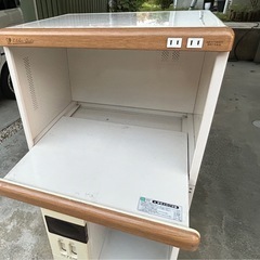 レンジ台付き米びつの画像