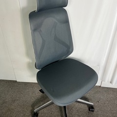 【美品】オフィスチェア オフホワイト ヘッドレスト付き   の画像