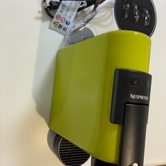 【✨ほぼ未使用✨】ネスプレッソコーヒーメーカー　エッセンサミニ　ライムグリーンの画像