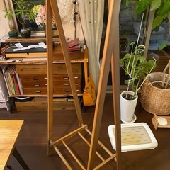 コートハンガーラックの画像