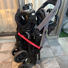 babytrend 2人乗せベビーカーの画像