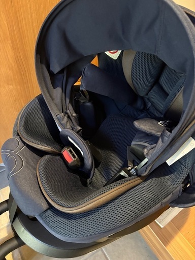 【交渉中】AILEBEBEエールべべKURUTTO5i  チャイルドシート　ISOFIX　　