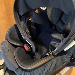 AILEBEBEエールべべKURUTTO5i  チャイルドシート　ISOFIX　　の画像