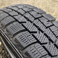 155/65R14 東北6県無料配送対応‼️爆安‼️最終値下げ‼️①超超超バリ溝❗ 国産ダンロップ製 ❗ アルミ付き 国産 タイヤ !!　冬　タイヤの画像