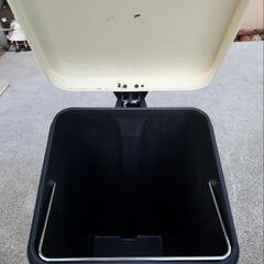 ゴミ箱 30L ペダル ふた付き おしゃれ 縦型 スチール  容量 30リットルの画像