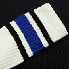 (2744) SkaterSocks (スケーターソックス) ロングソックス 靴下 男女兼用 ソックス チューブソックス Knee high White tube socks with Black-Royal Blue stripes style 3 (22インチ) スケボー SK8 SKATE スケートボードの画像